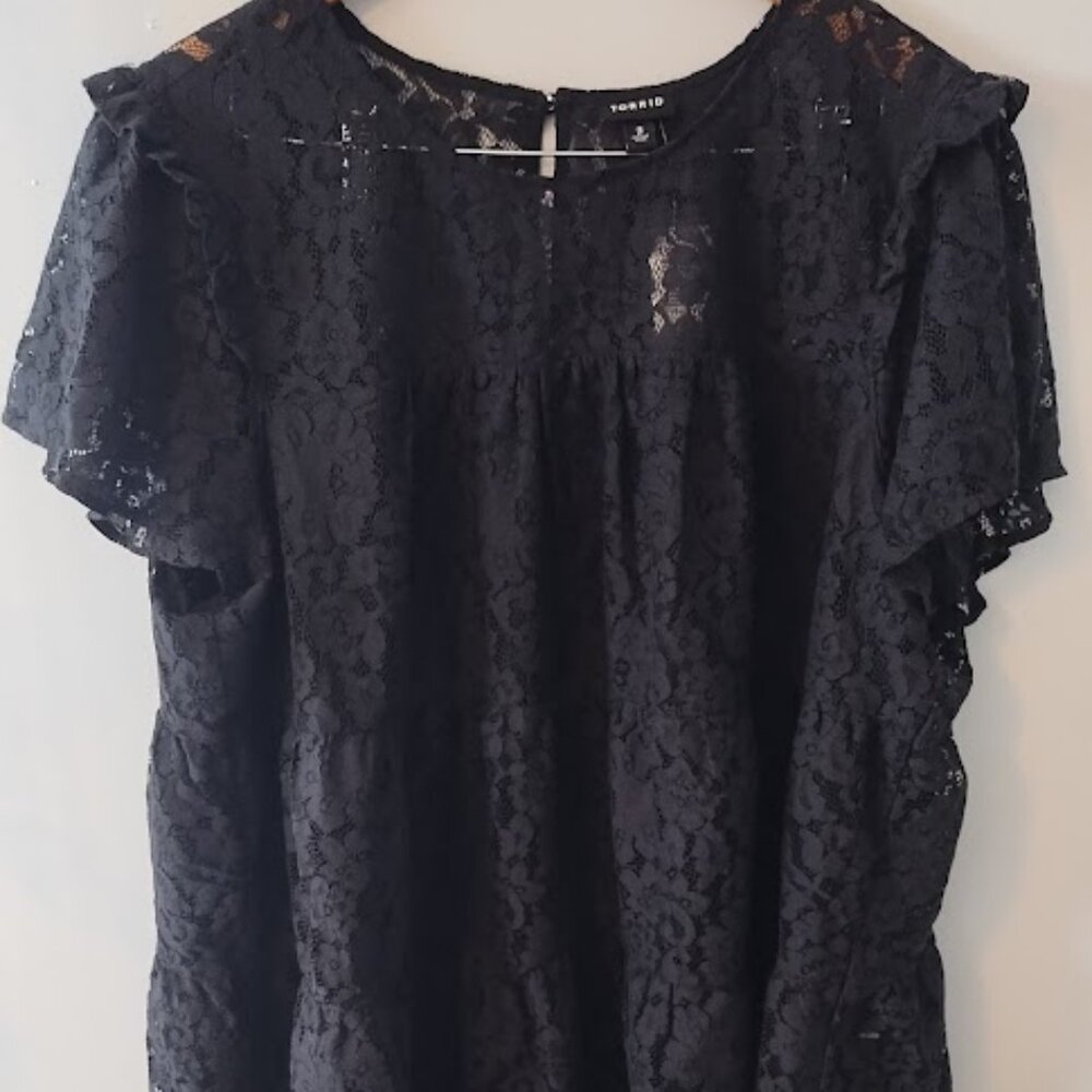 Torrid Black Lace Short Sleeve Tiered Blouse size 3X Layered